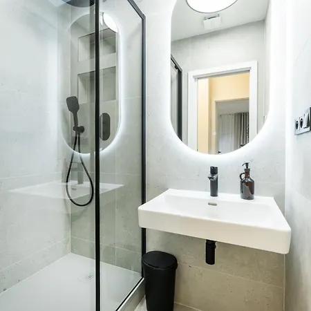 Rentero Urban Elegance - 7 Apartamento